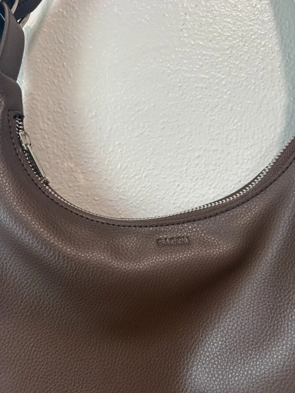 BAGGU Mini Recycled Leather Shoulder Bag - Picture 5 of 7